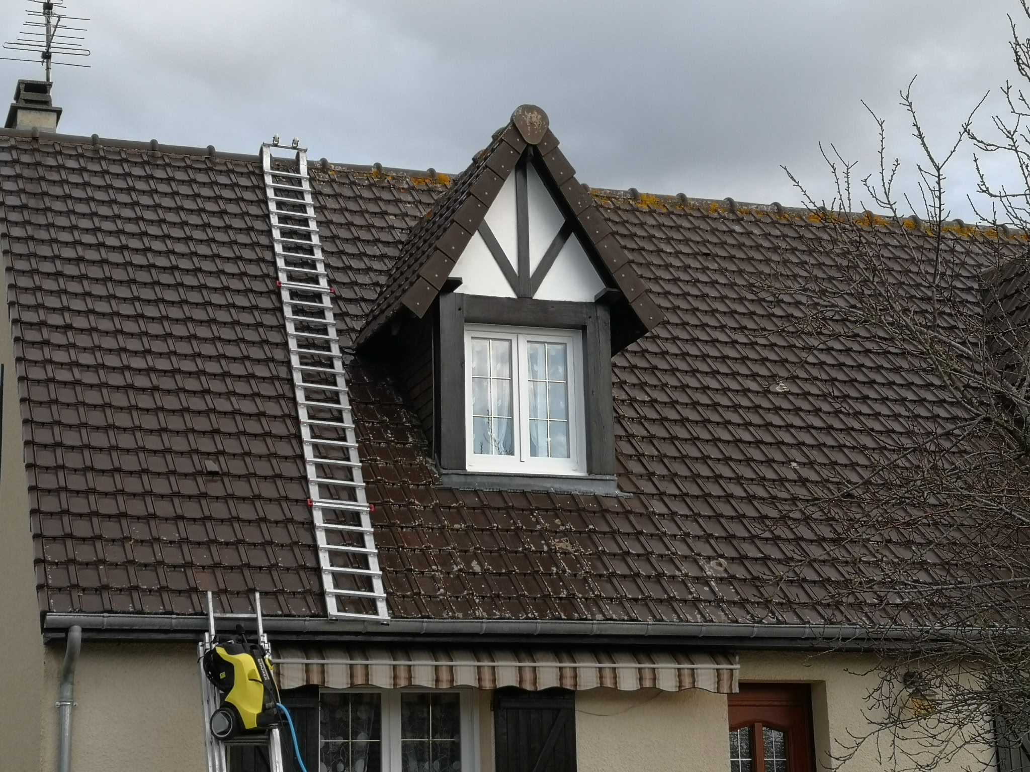 Démoussage toiture Caen